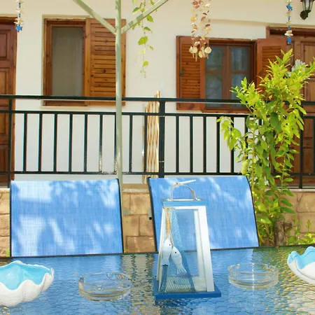 Platanos New בית נופש