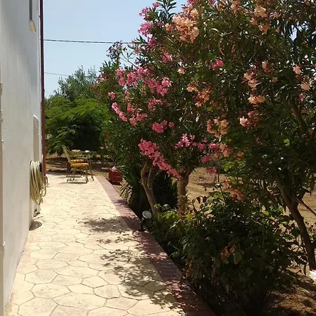 Holiday home Platanos New