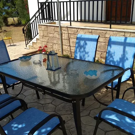 Platanos New Holiday home *