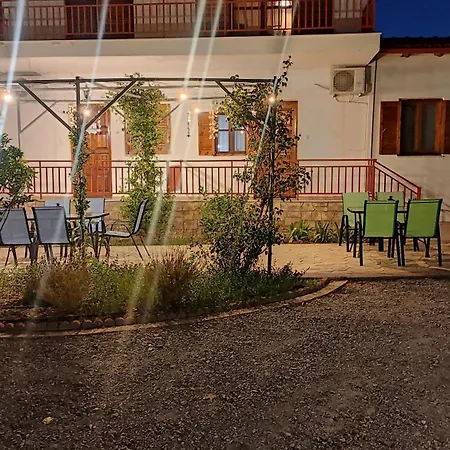 Platanos New * Nea Moudania